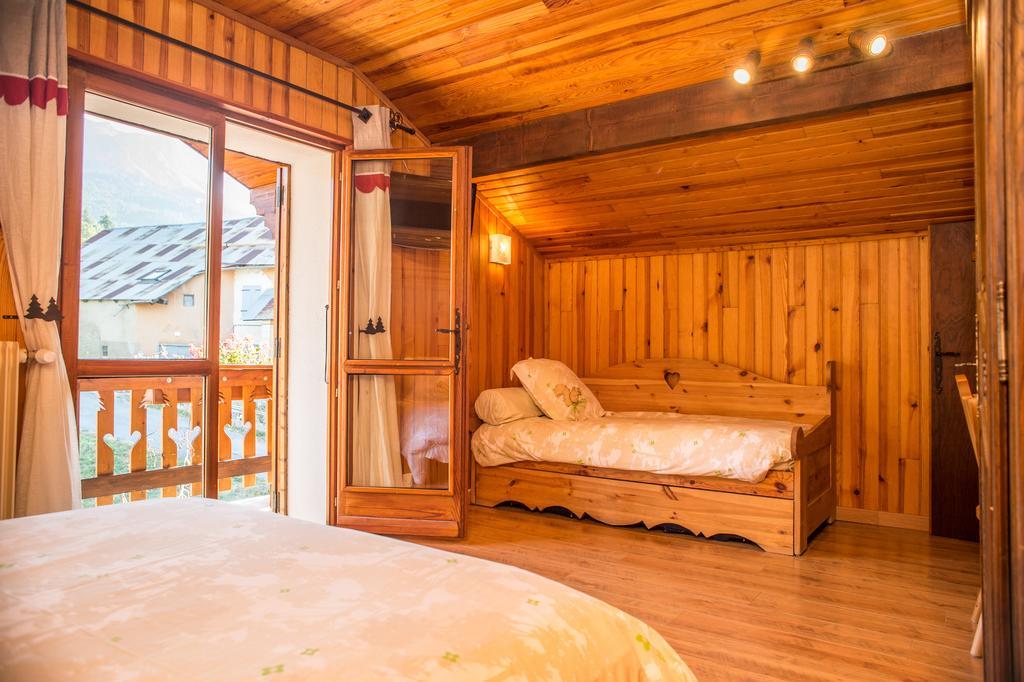 B&B Chalet La Providence Le Sauze Szoba fotó